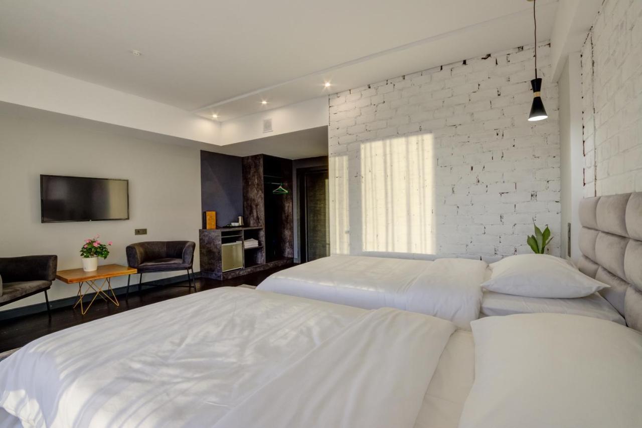 Olimp Hotel Bosteri Exterior photo