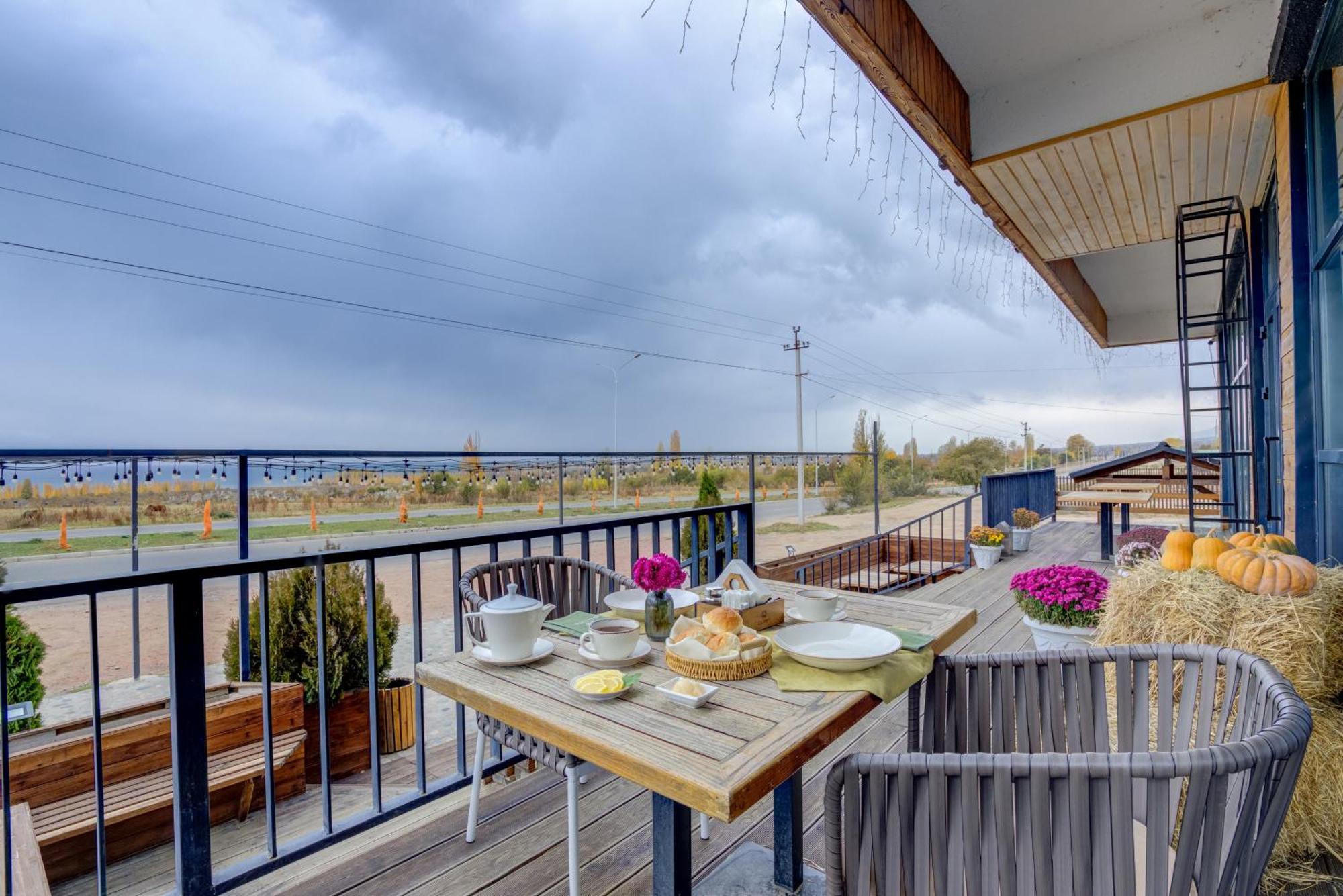 Olimp Hotel Bosteri Exterior photo